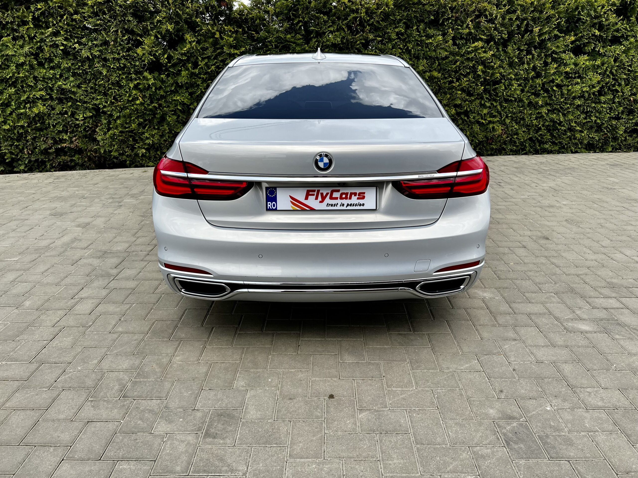 BMW Seria 740L xDrive  Individual