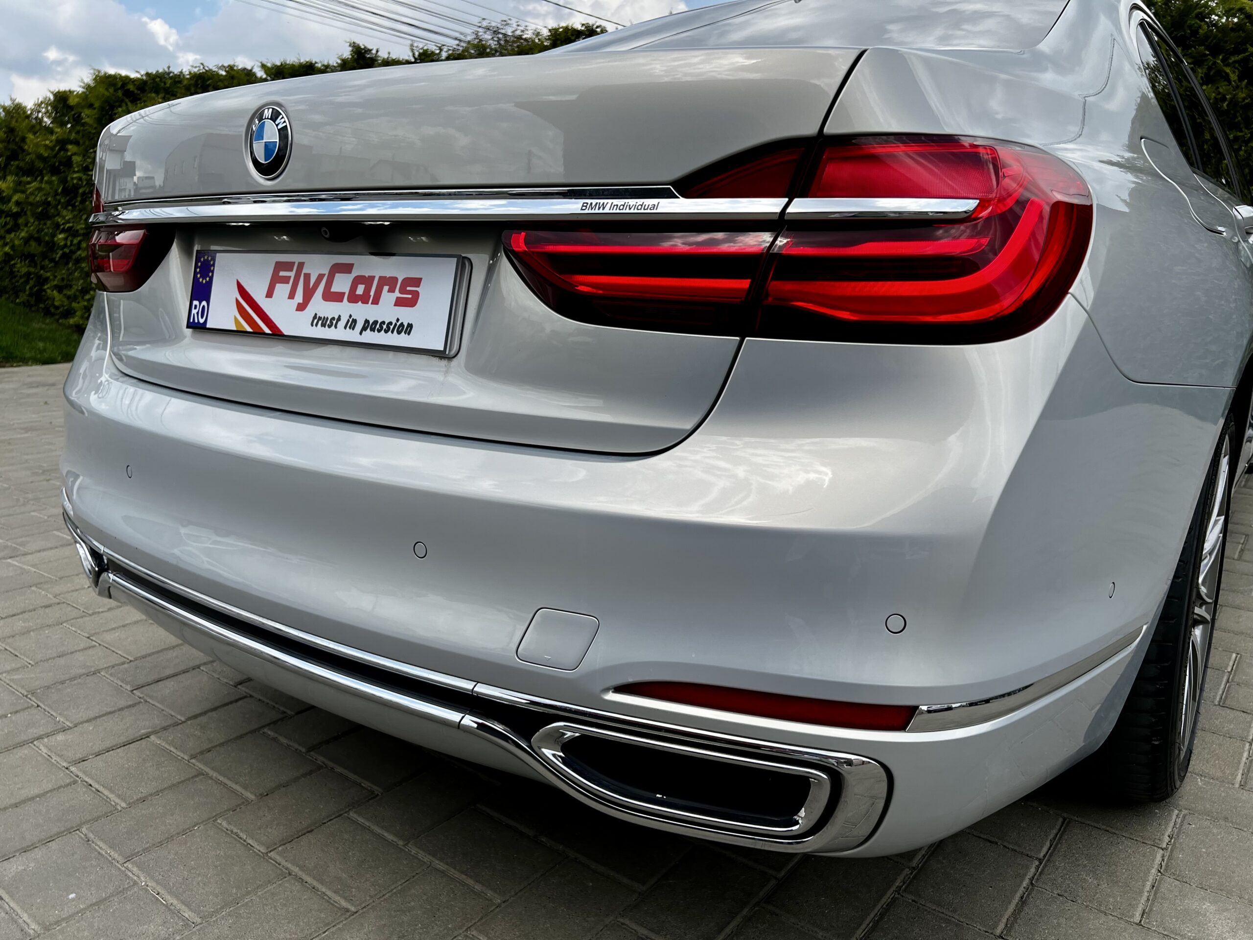 BMW Seria 740L xDrive  Individual