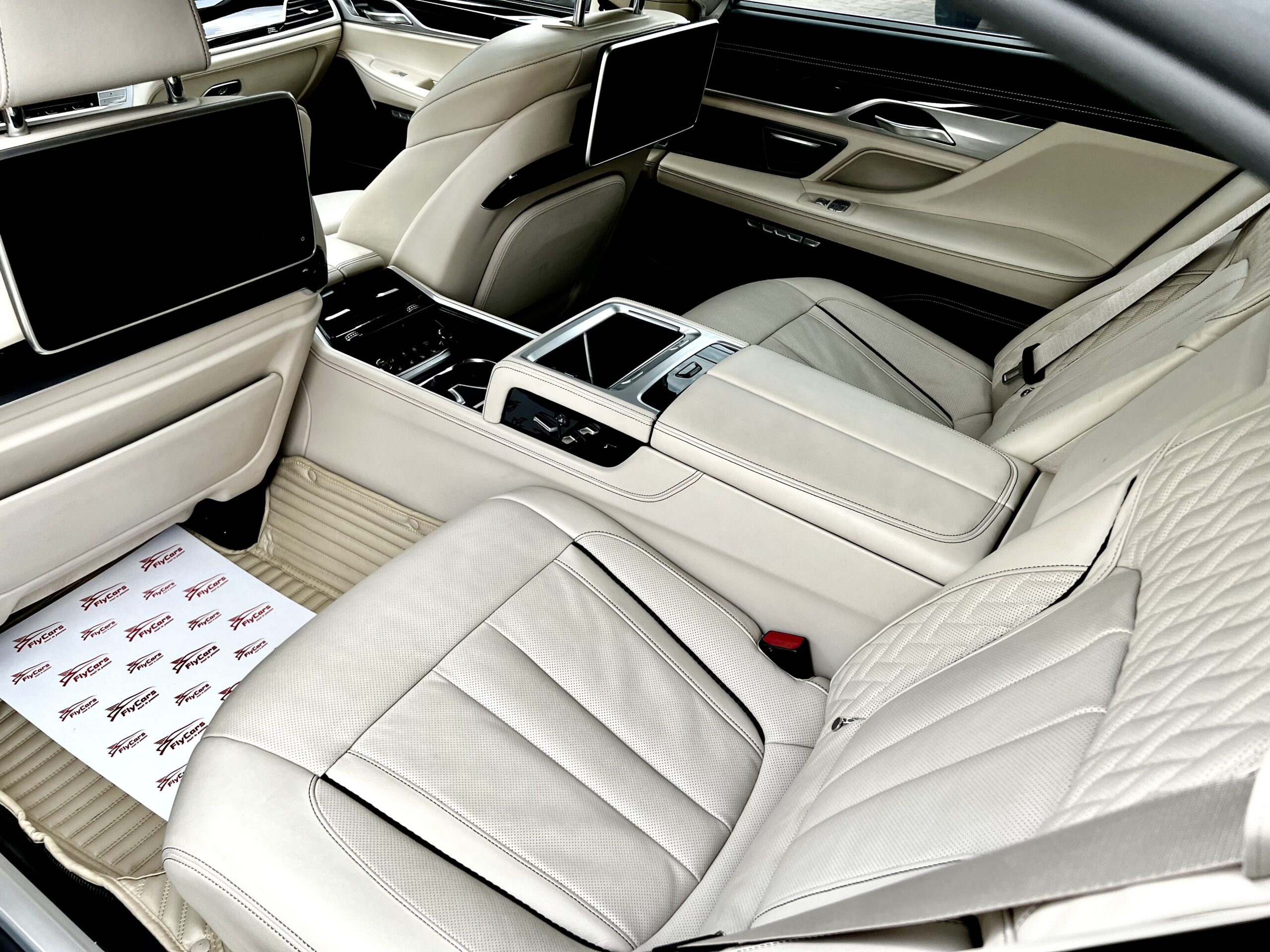 BMW Seria 740L xDrive  Individual