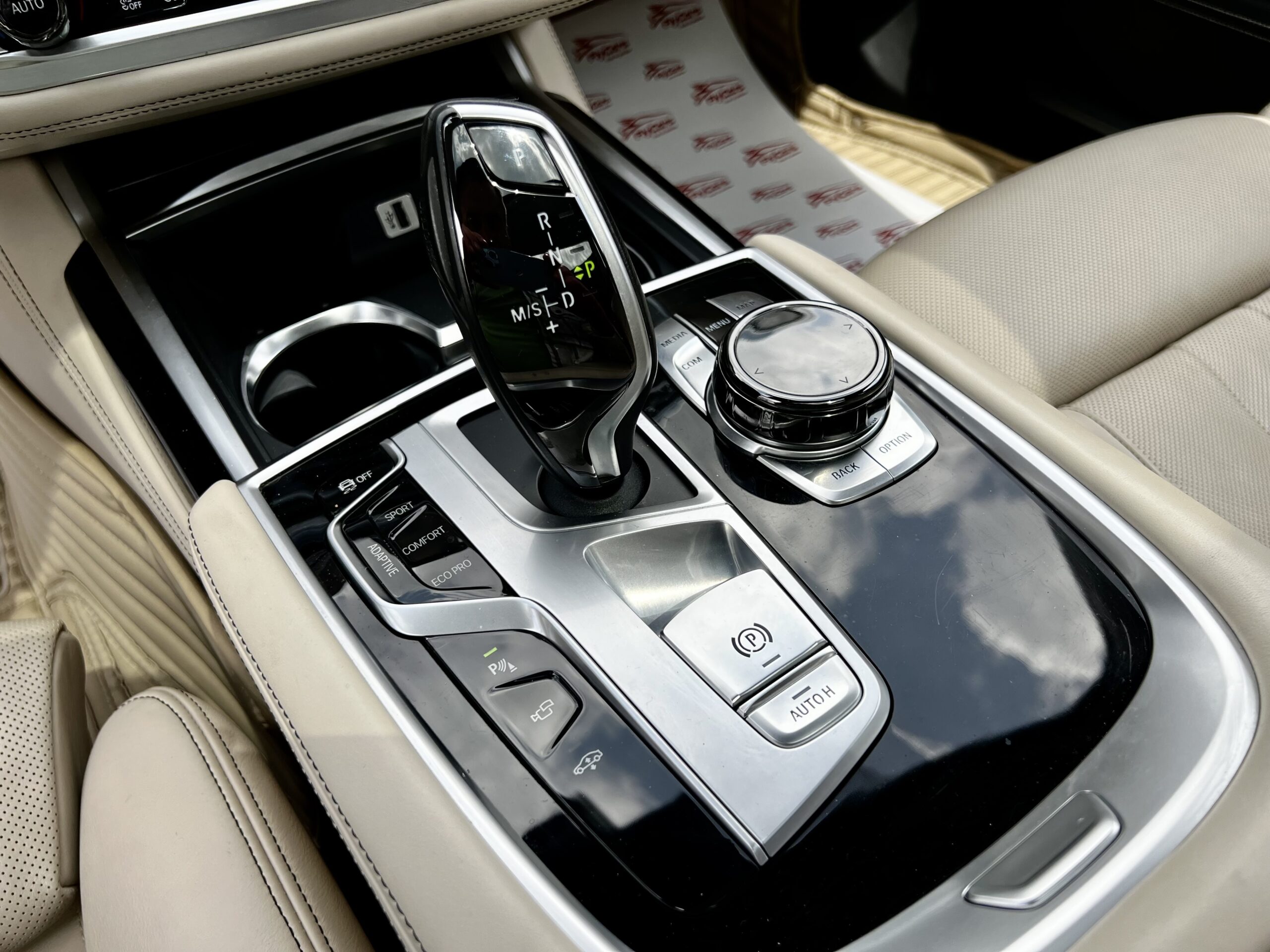 BMW Seria 740L xDrive  Individual