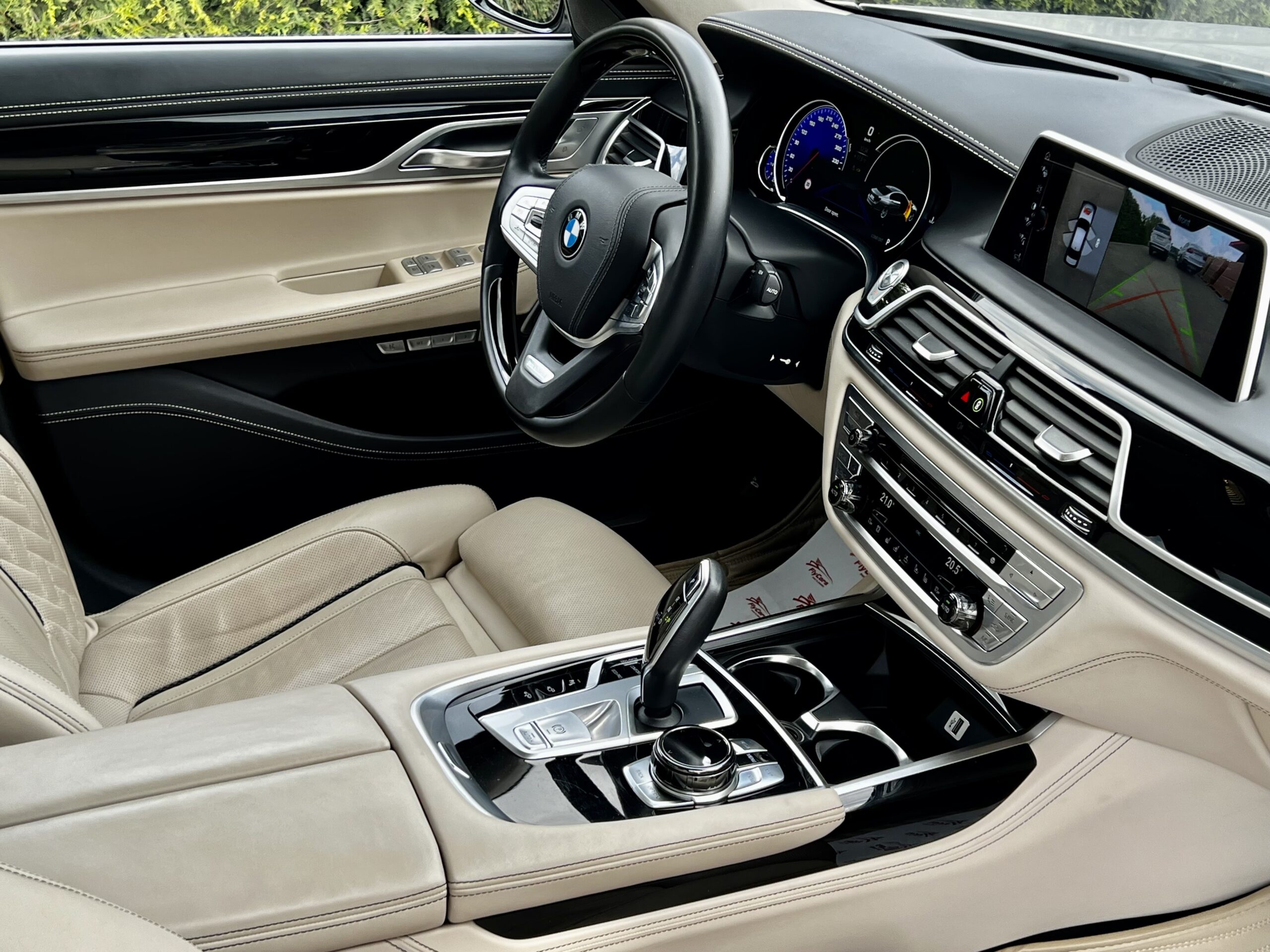 BMW Seria 740L xDrive  Individual