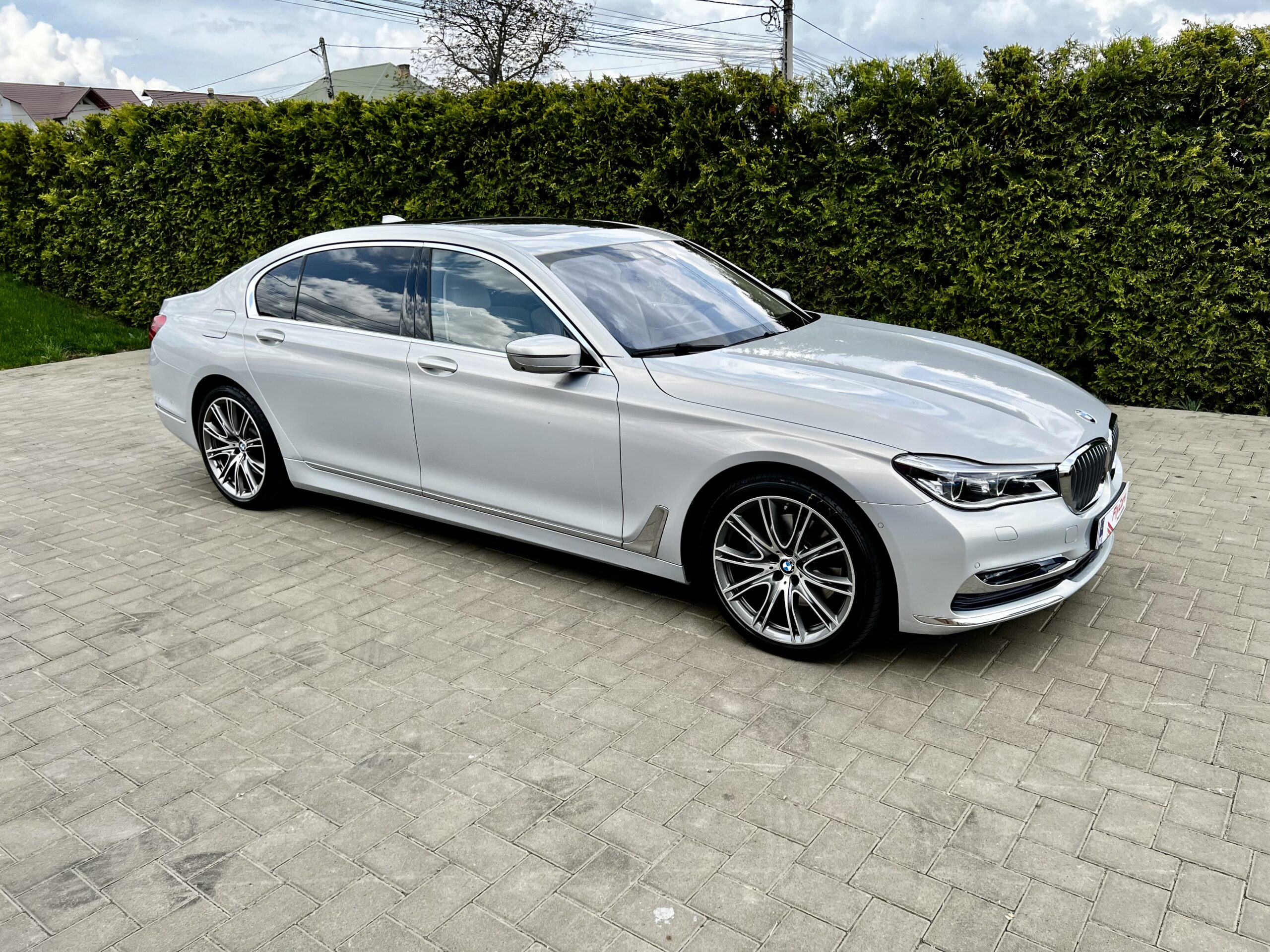 BMW Seria 740L xDrive  Individual