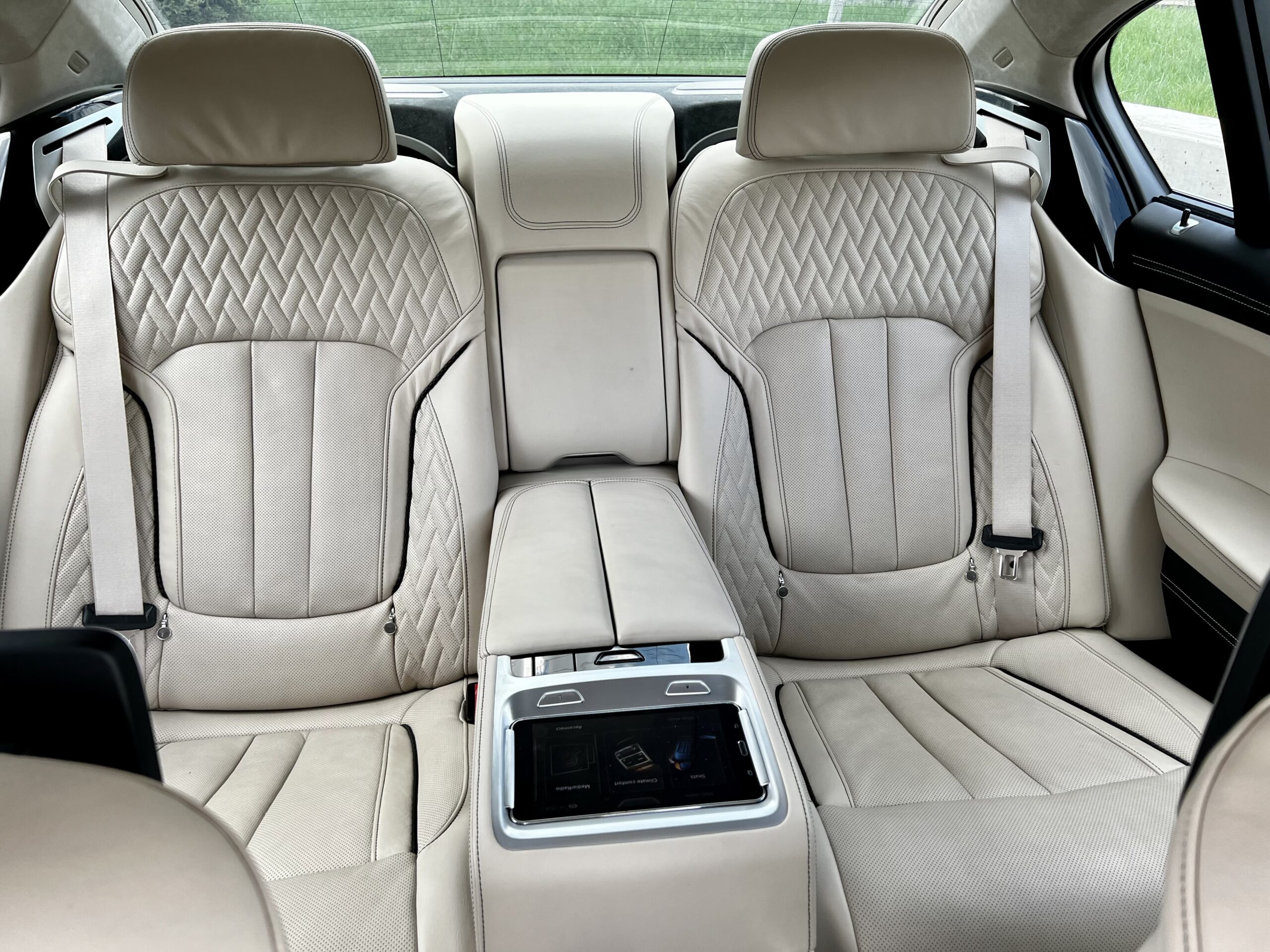 BMW Seria 740L xDrive  Individual