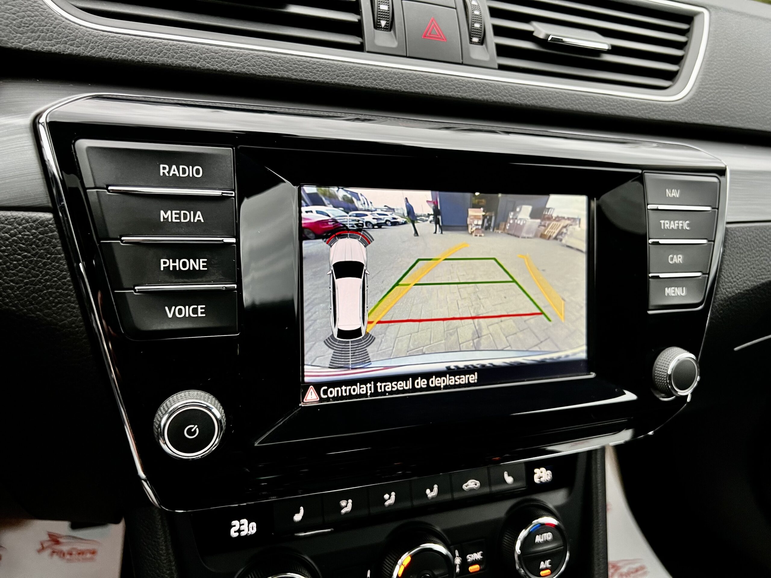 SKODA SUPERB COMBI 2.0 TDI  DSG 20.06.2016