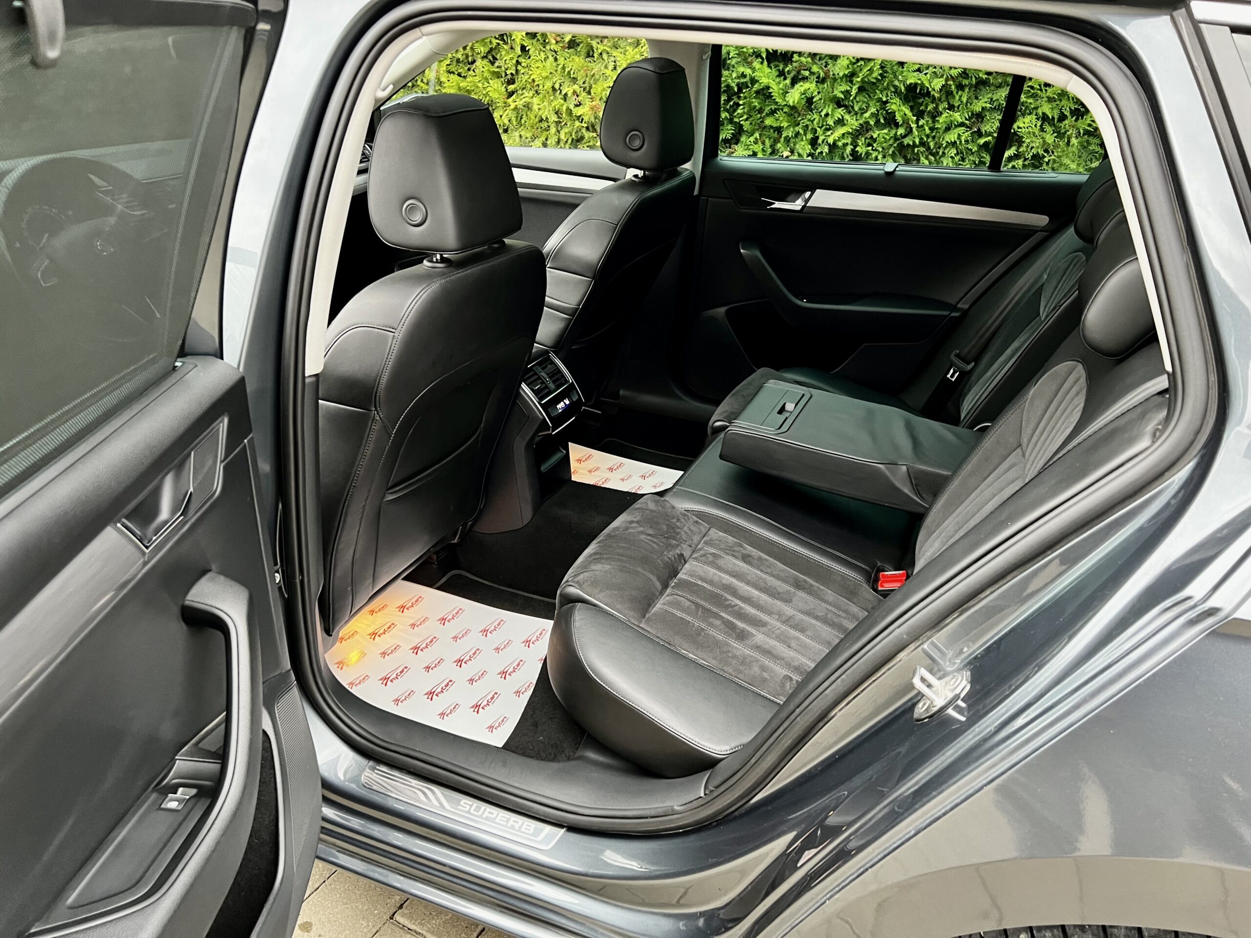 SKODA SUPERB COMBI 2.0 TDI  DSG 20.06.2016