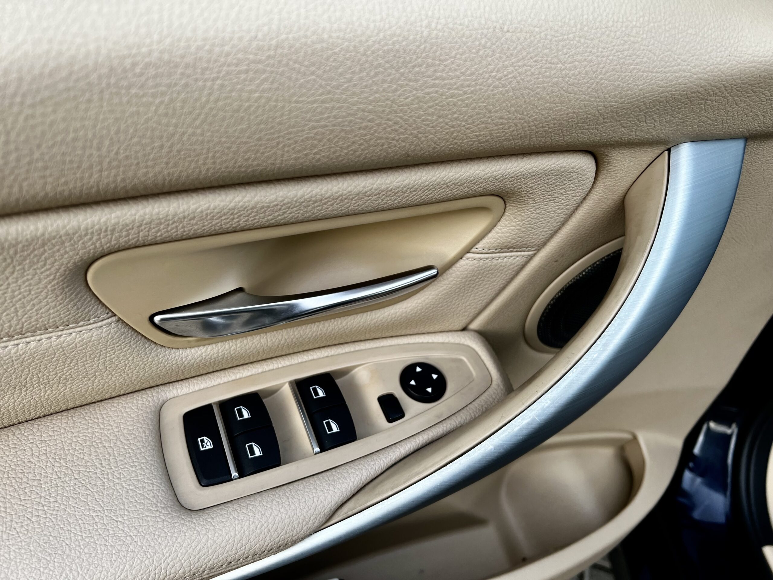 BMW SERIA 3 xDrive 08.08.2016