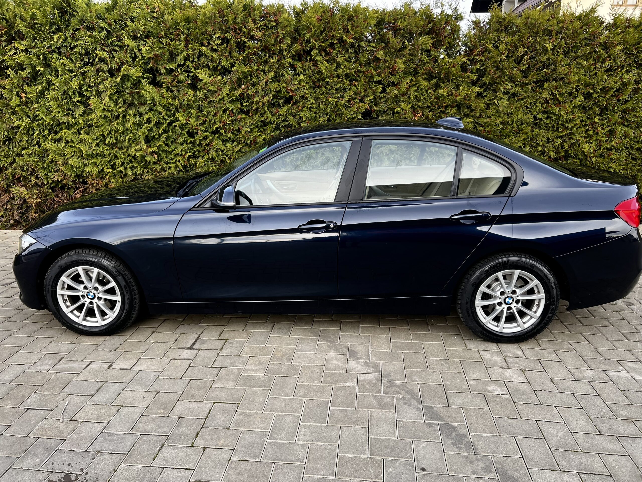 BMW SERIA 3 xDrive 08.08.2016