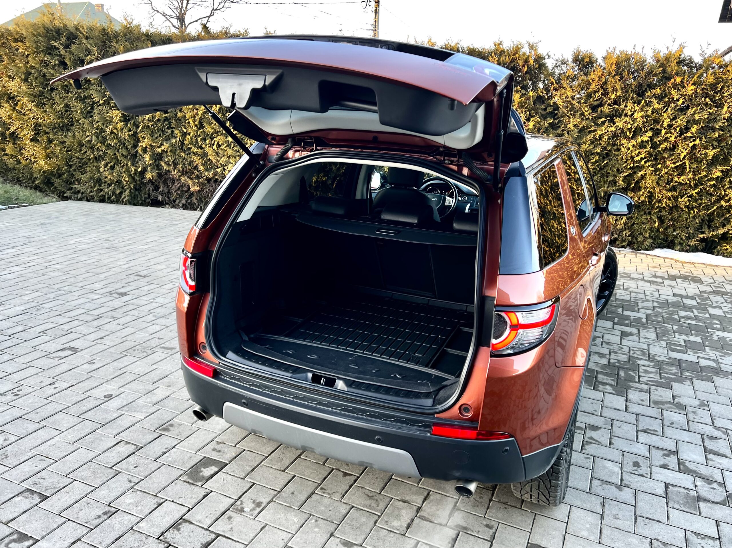 Land Rover Discovery Sport 2.0 l HSE -Automata 26.09.2018