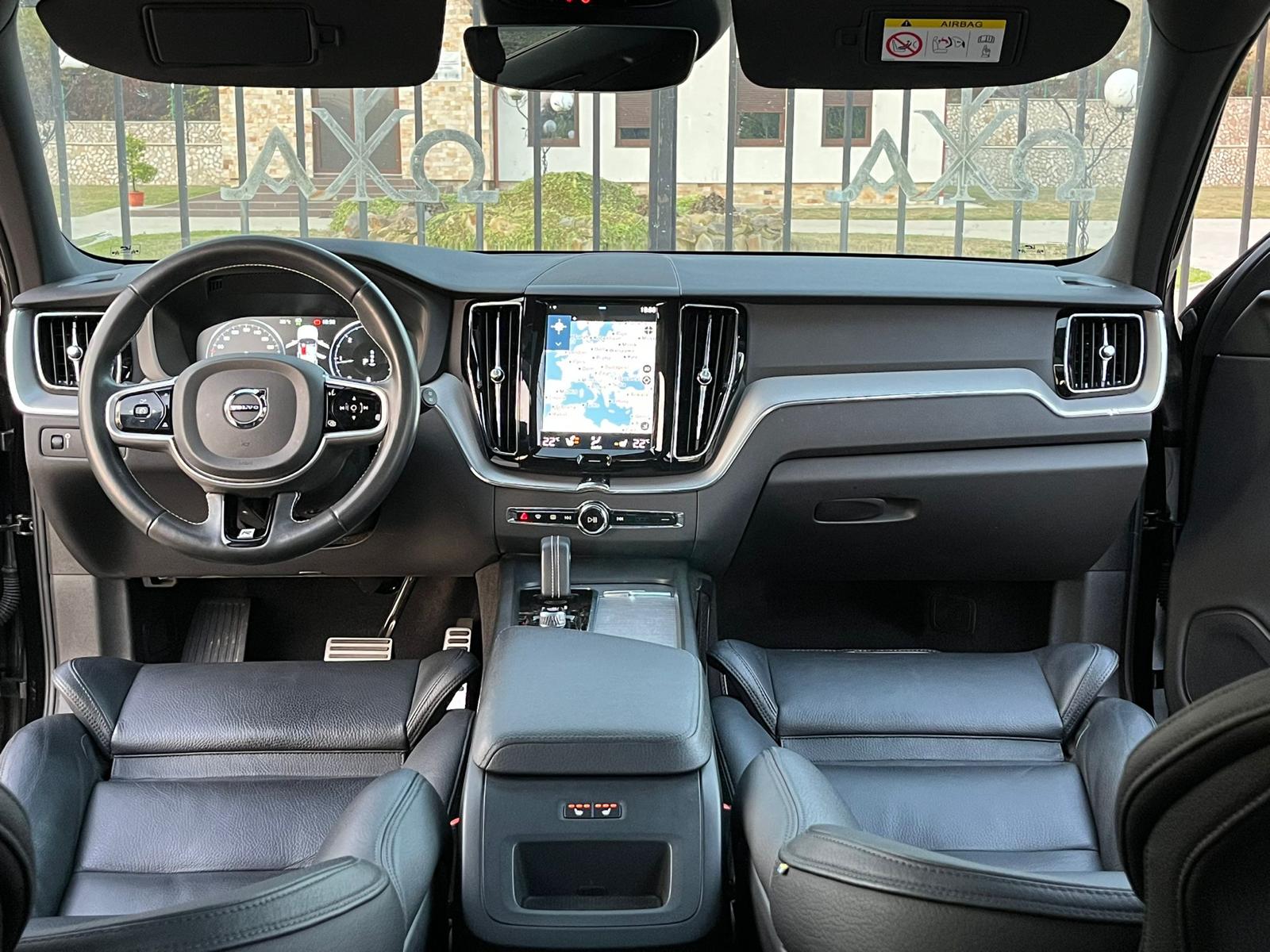 VOLVO XC 60 B4 R- Design AWD 197 Cp Automata 10.06.2020