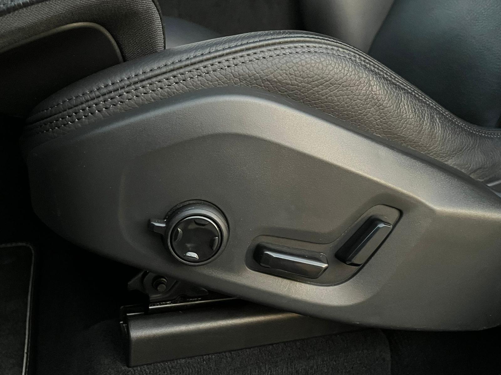 VOLVO XC 60 B4 R- Design AWD 197 Cp Automata 10.06.2020