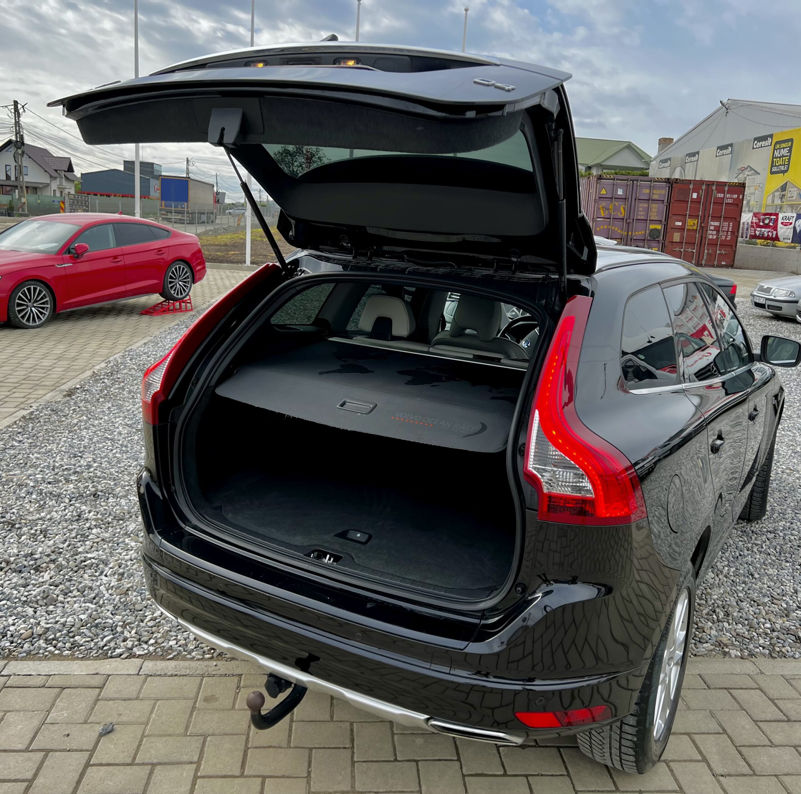 Volvo XC60 D4 Ocean Race – Diesel – Automatic – 181 hp