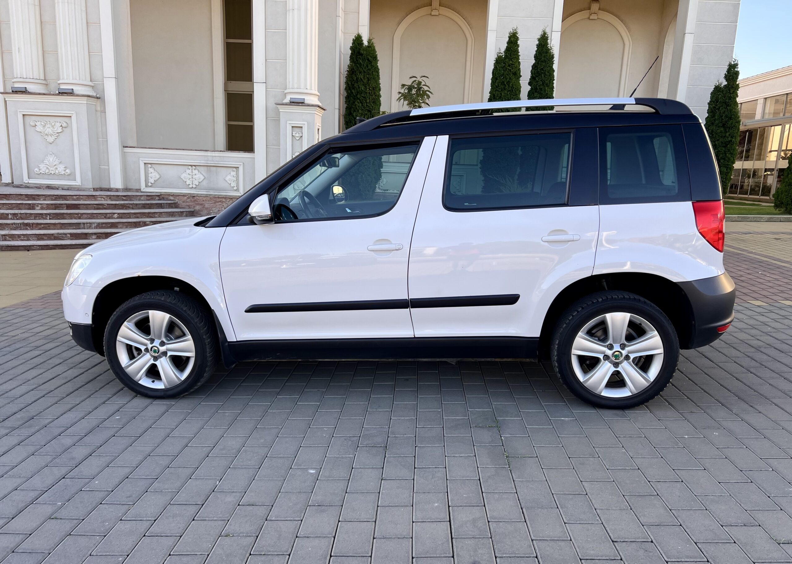 Skoda Yeti Elegance 2.0 TDI / Automata-4×4 / 09.10.2013