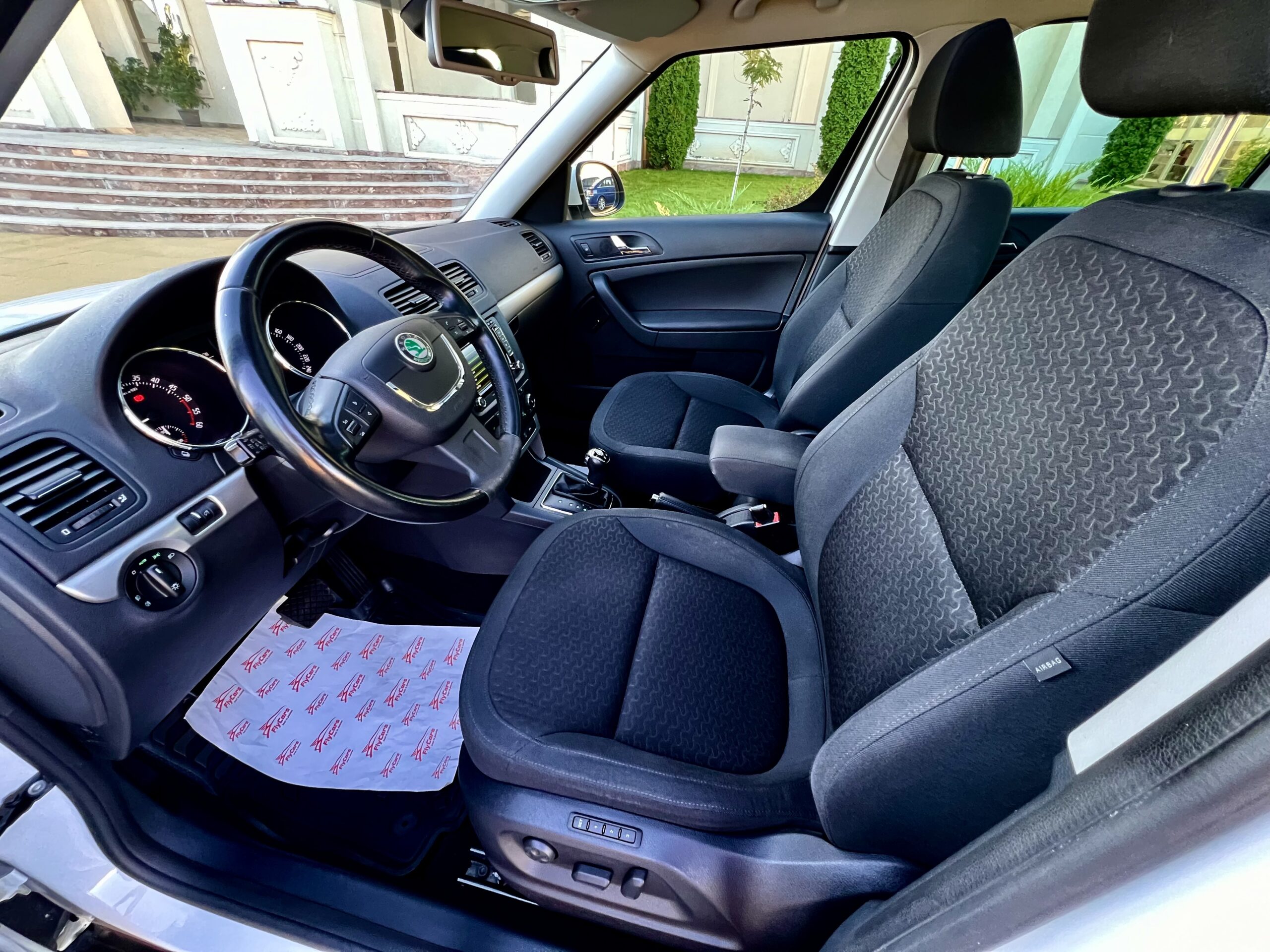 Skoda Yeti Elegance 2.0 TDI / Automata-4×4 / 09.10.2013