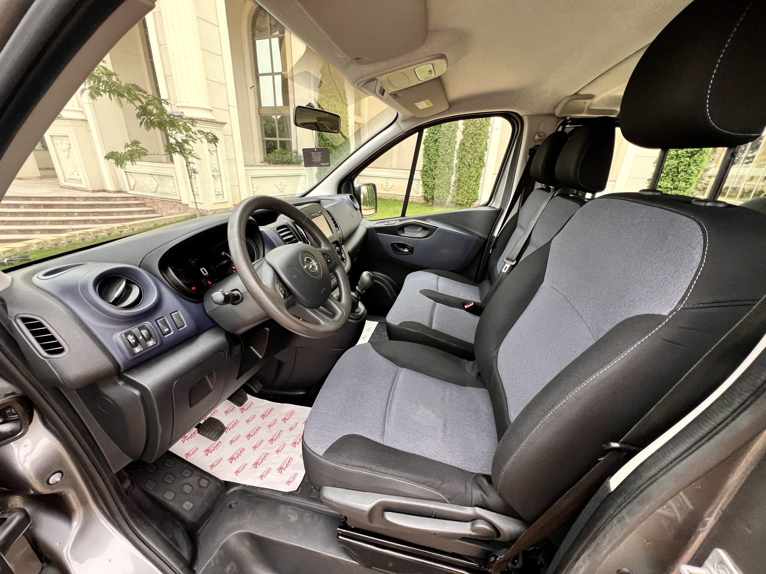 Opel Vivaro L2H1 1.6 CDTI / 8+1 / 26.01.2018