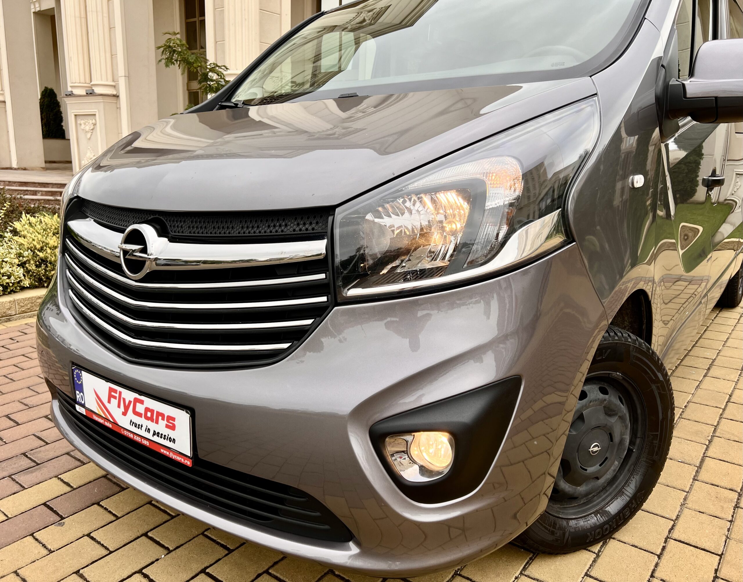 Opel Vivaro L2H1 1.6 CDTI / 8+1 / 26.01.2018