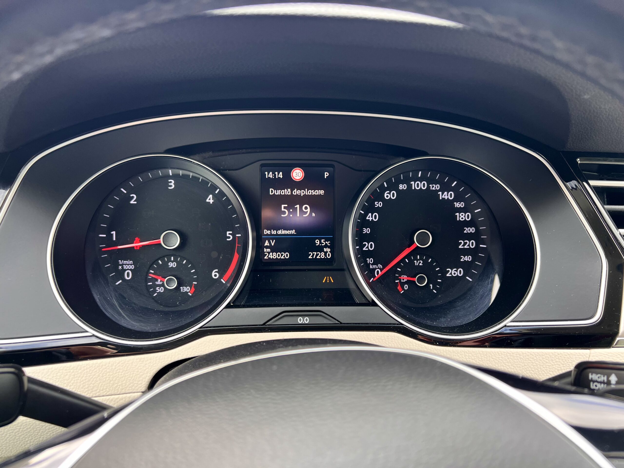 Volkswagen Passat 2.0 TDI / DSG / Highline / 27.08.2016