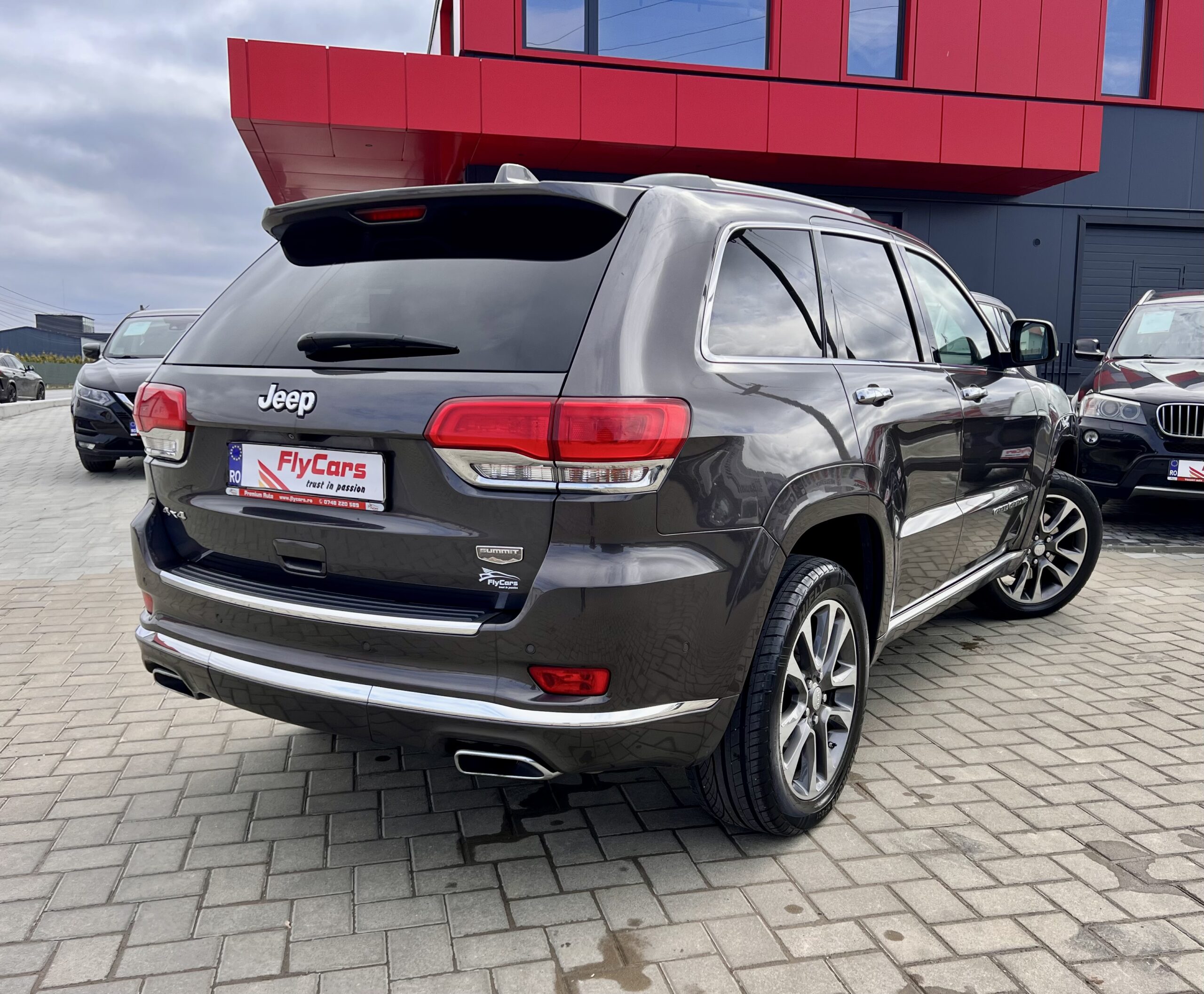 Jeep Grand-Cherokee 3.0 AT Summit 29.05.2018